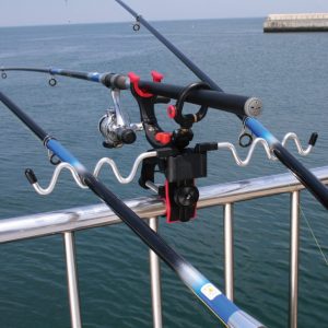 魚狂手工訂製竿工坊FISH MANIAC CUSTOM ROD BUILDING WORK SHOP | 一本半7呎，37偏46調負重4-10兩超敏油帶 竿，手研實心素材配富士銀Sic珠，富士2段式捲座+3K碳管手把，總系卷旋轉  | Facebook